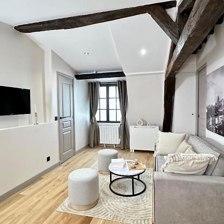 Le Marais' Finest Luxurious Apartment Париж Екстер'єр фото
