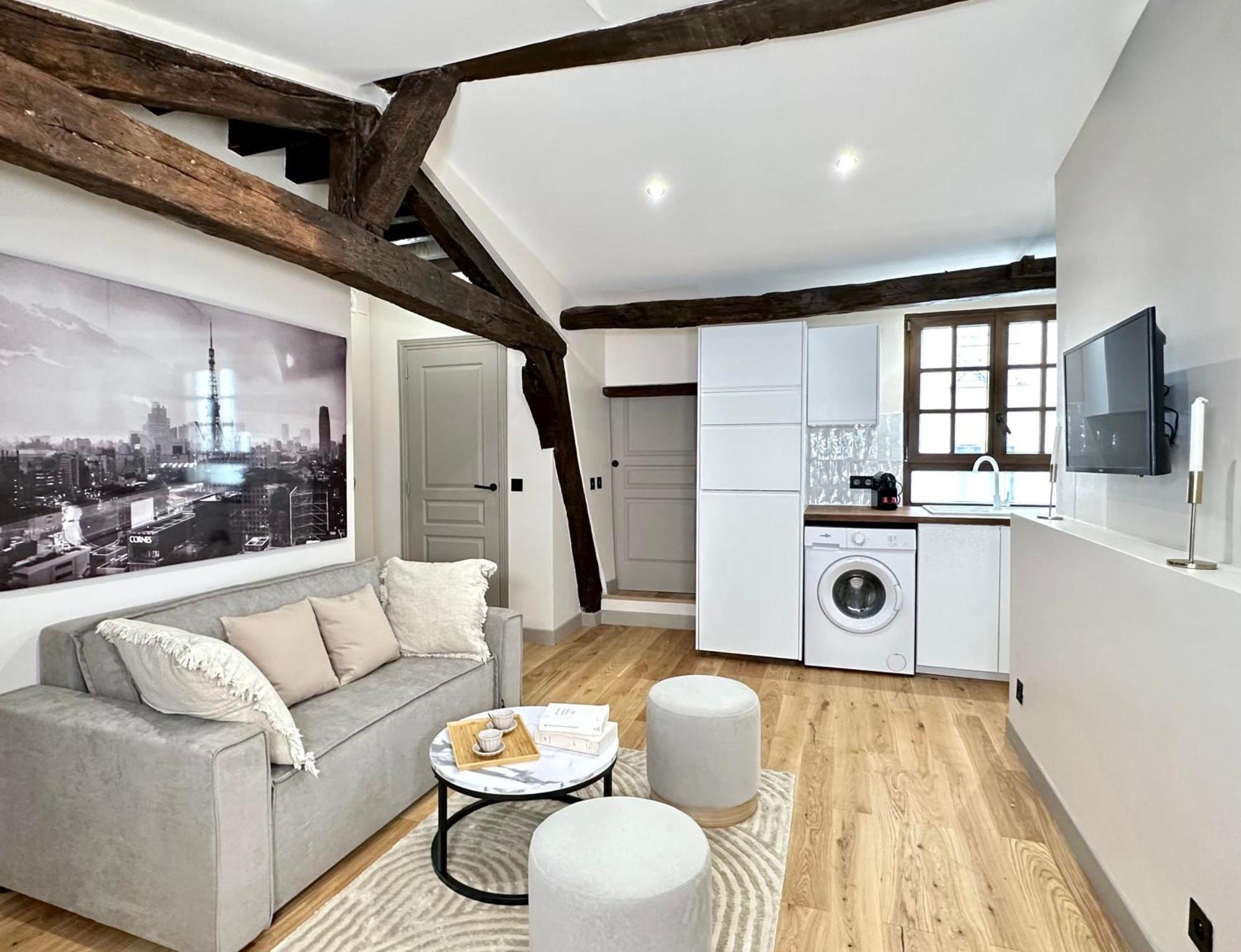Le Marais' Finest Luxurious Apartment Париж Екстер'єр фото
